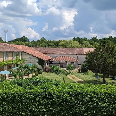 Bed and Breakfast Domaine Du Faure à Chadurie Extérieur photo