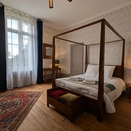 Bed and Breakfast Domaine Du Faure à Chadurie Extérieur photo