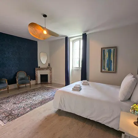 Bed and Breakfast Domaine Du Faure à Chadurie Chambre photo